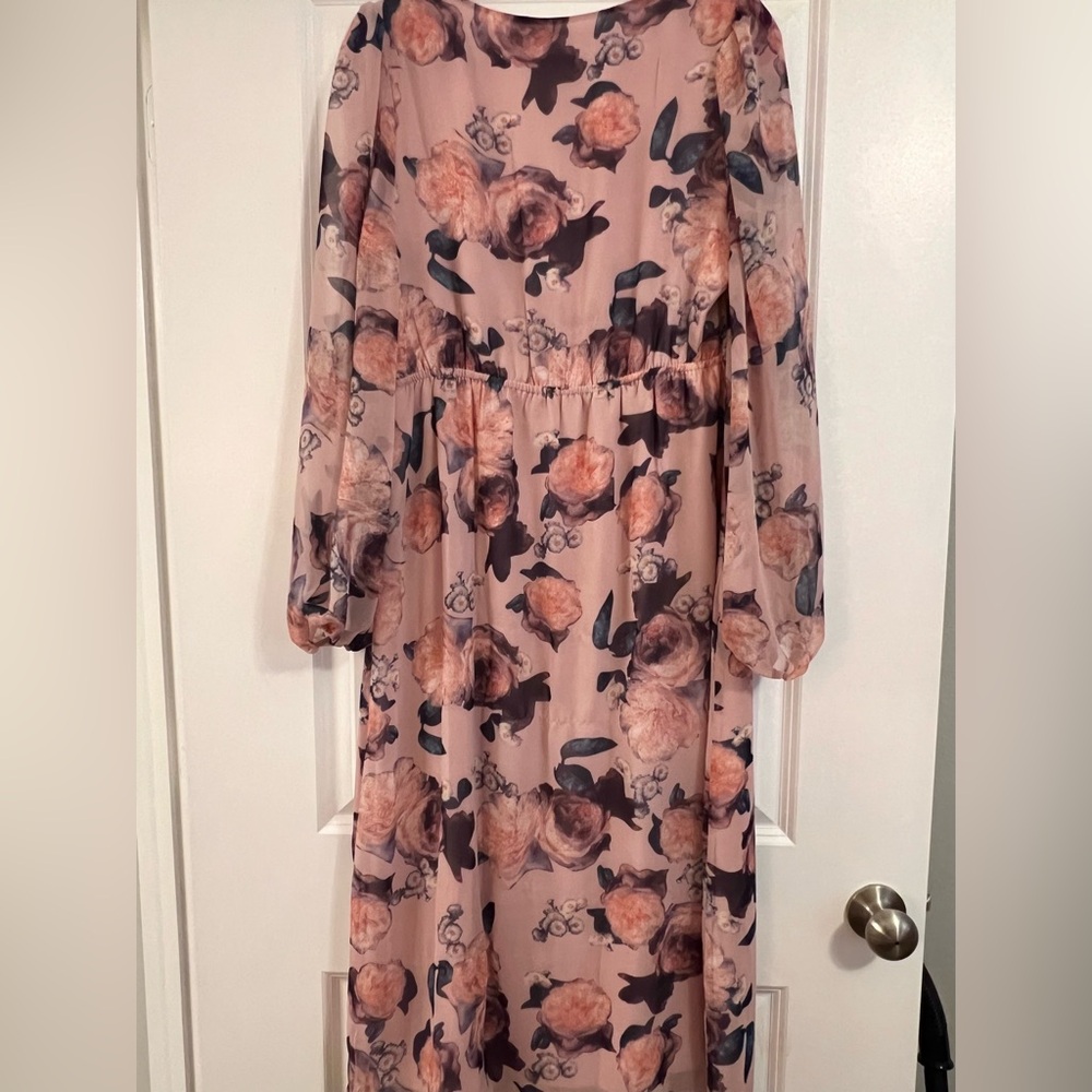 Piper & Scoot Vienna Floral Patterned Dress in Rose, size Large - Picture 5 of 5